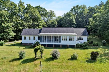 6820 Dawnwood RD