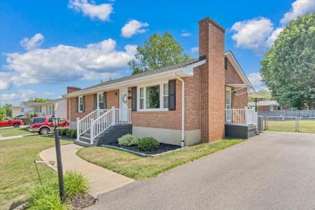 2834 Neil DR