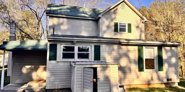 547 Sunset AVE