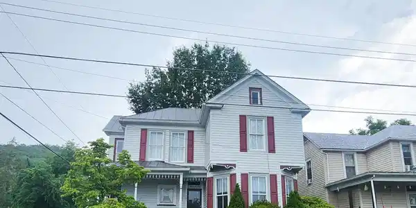 501 Brussels AVE