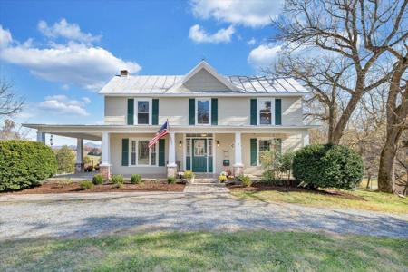 7758 Old Fincastle RD