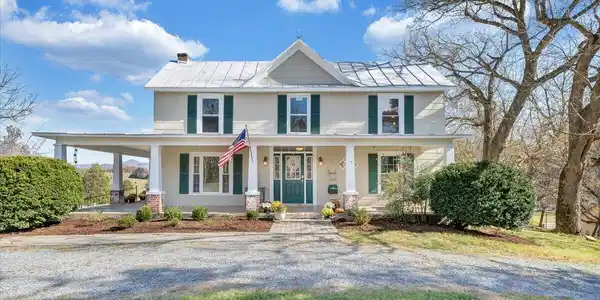 7758 Old Fincastle RD