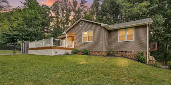 190 Brookrun DR