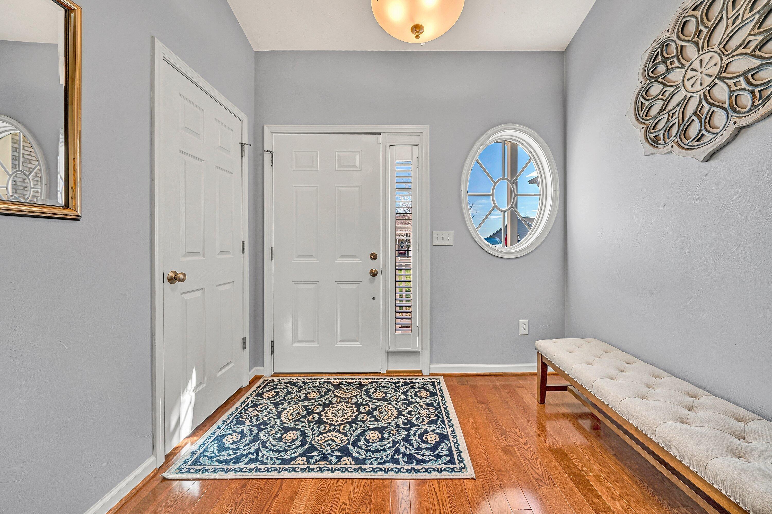 Image 2: Stonelyn entry furnished
