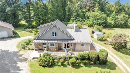 280 WOODWINDS RD