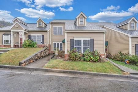 3753 Evan LN