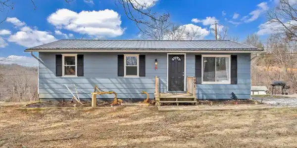 991 Mount Pleasant RD