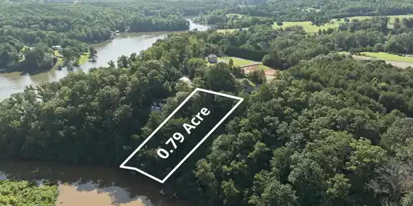 12 Clifton CIR