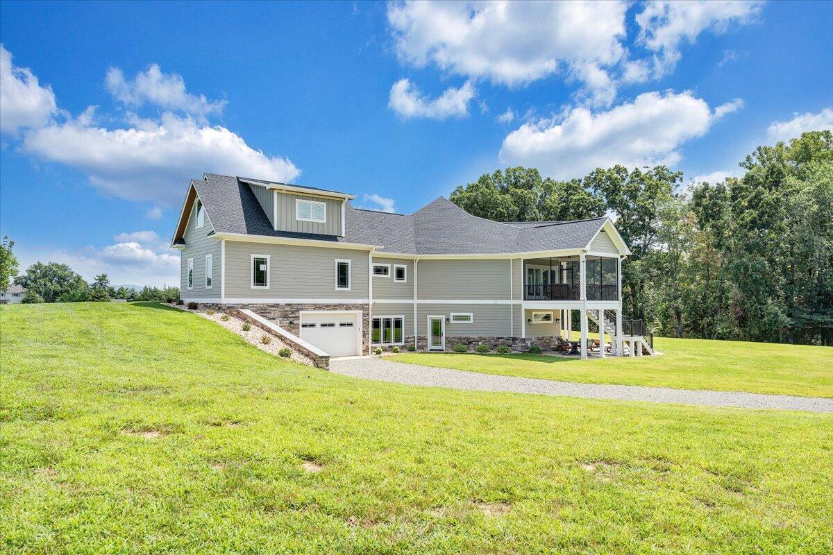 Image 3: 133-MIB01673