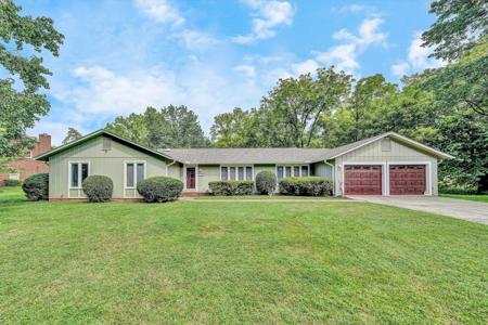 5835 Lakemont DR