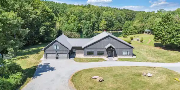 Image 2: Private retreat by Smith Mtn Lake