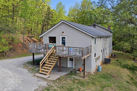 897 Dellwood RD