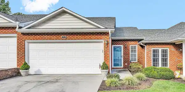 71 Stoneridge LN
