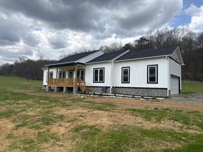3086 Haymakertown RD