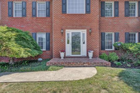 5137 Plantation Grove LN