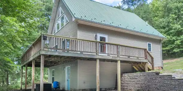 141 Chenault ST