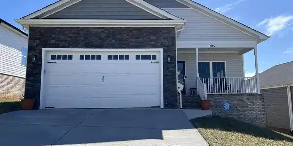 1105 Emerald Crest DR