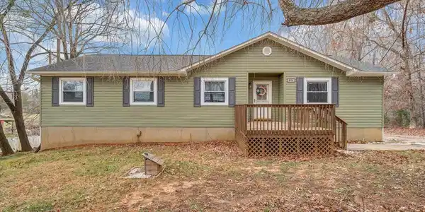61 Bentwood LN