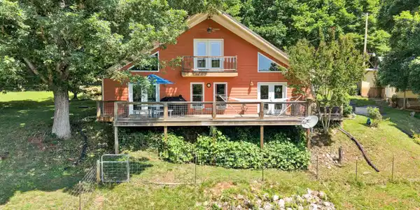 517 Elmer LN