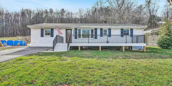 8190 Martins Creek RD