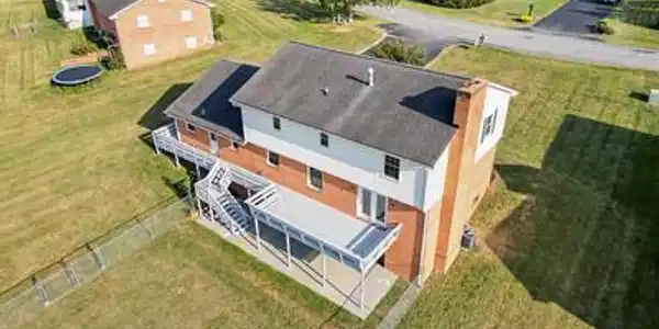 211 ASPEN DR