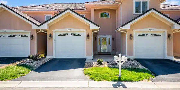 1028 Siesta Key CT