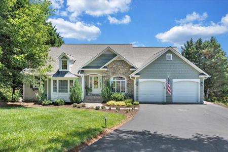 79 Harbor Hill DR