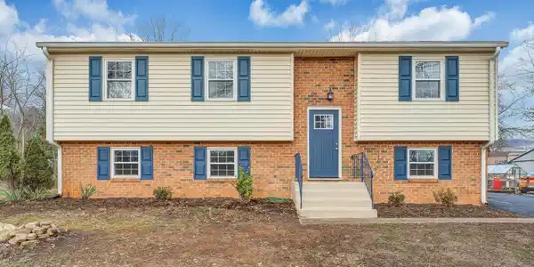 2923 Creekwood DR