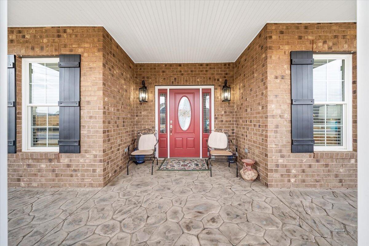 Image 2: 02-MIB07420