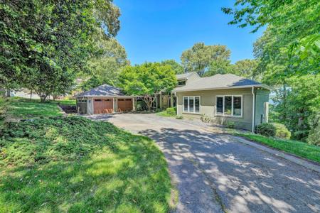 311 Morningwood LN