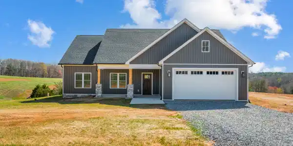 10578 Leesville RD