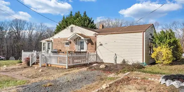 296 Red Valley RD