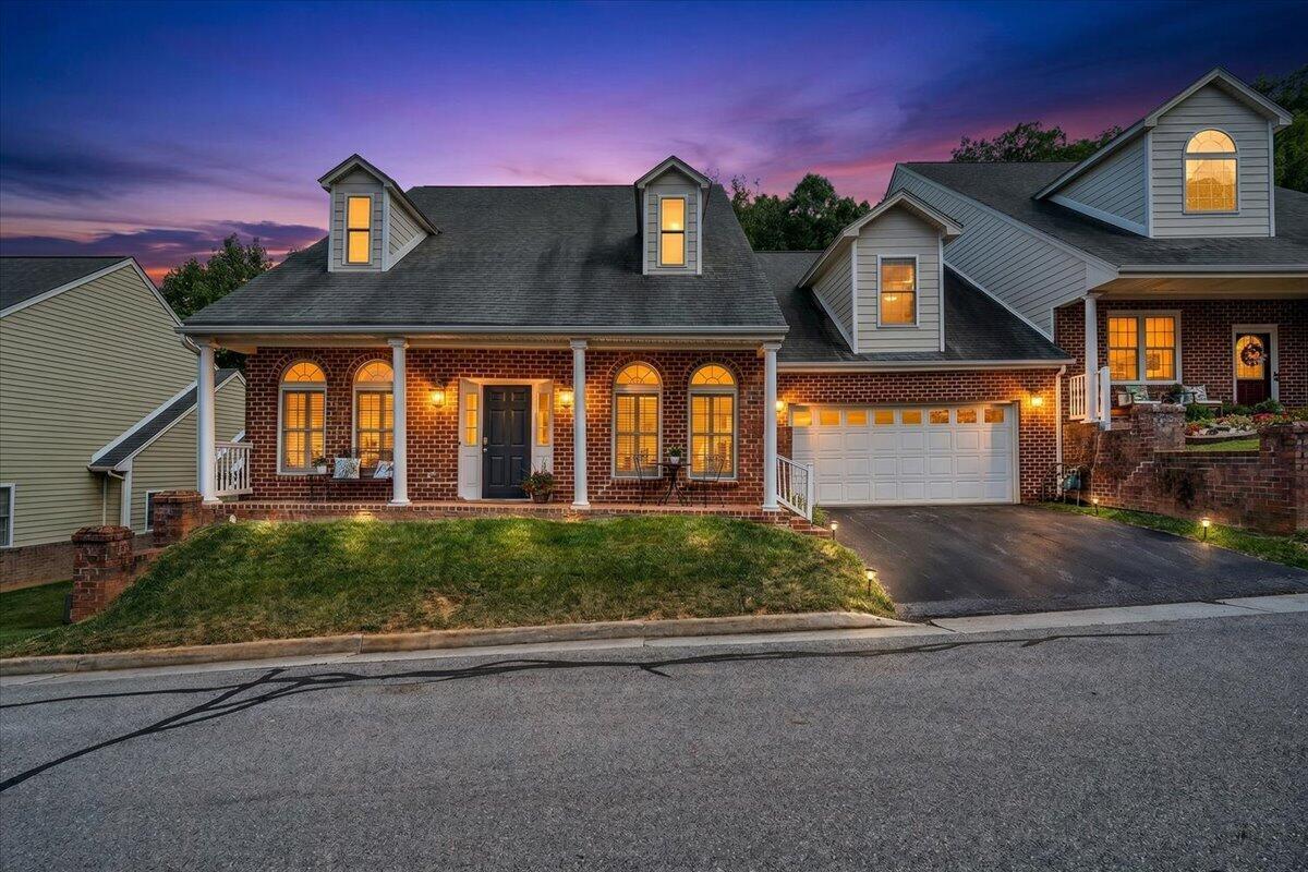 Image 2: One Level Living at 5414 Quail Ridge Ct