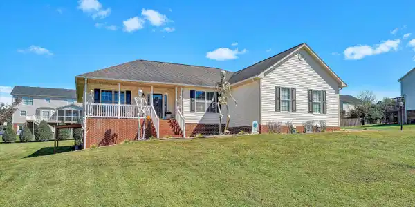 120 Eagle Ridge RD