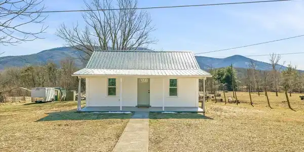 3880 Old Catawba RD