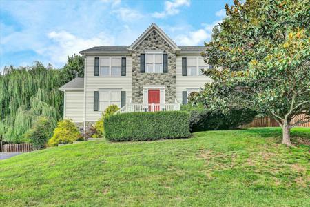 6013 Apple Harvest DR