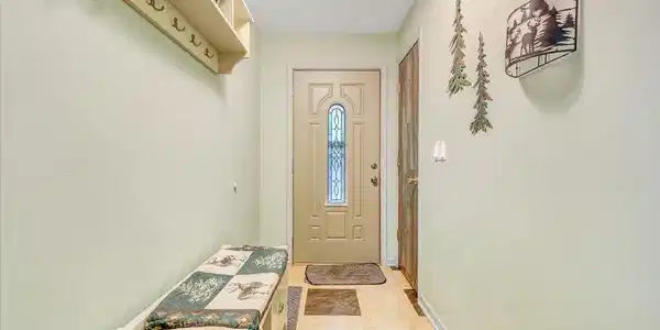 Image 3: 03-MIB07278