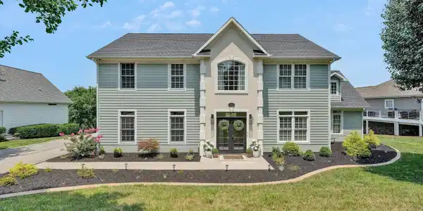 42 Peaks View DR
