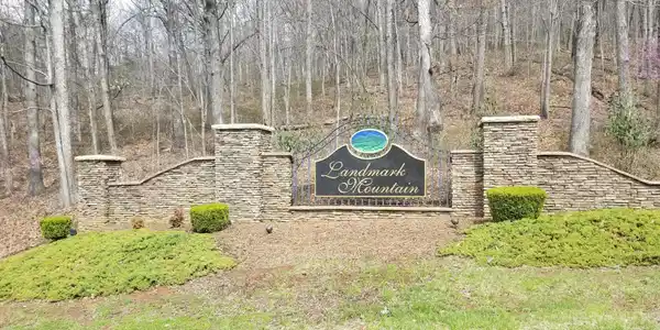 Lot 5 SUMMIT DR