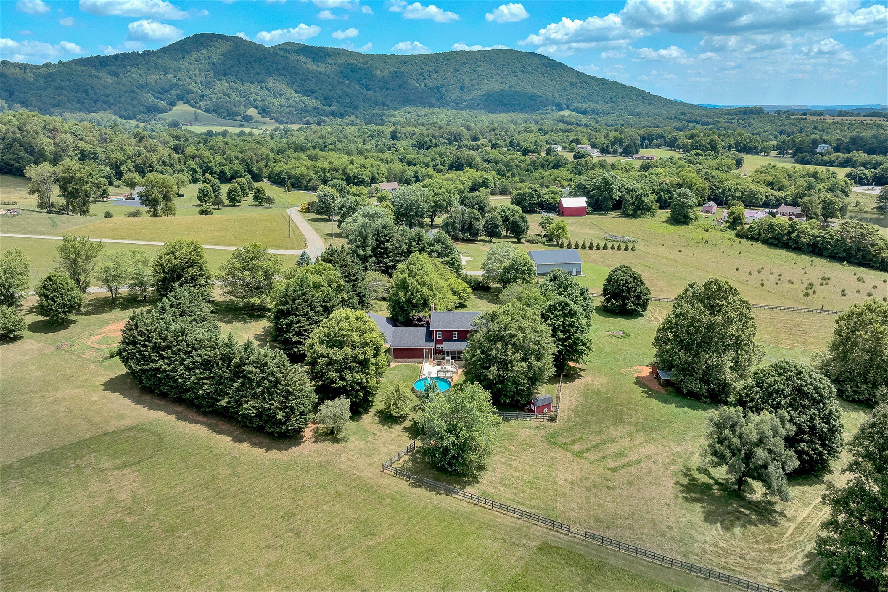 Image 2: Home with Acreage