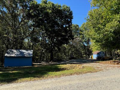 140 Narrows RD