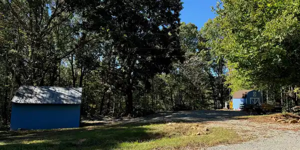 140 Narrows RD