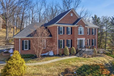 8109 Winterwood TRL