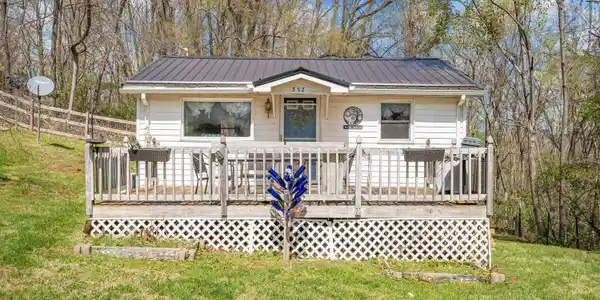 352 Blankenship RD