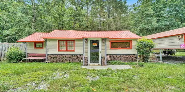 4054 Peaceful Valley RD