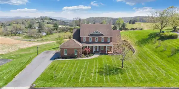 220 Settlers RD