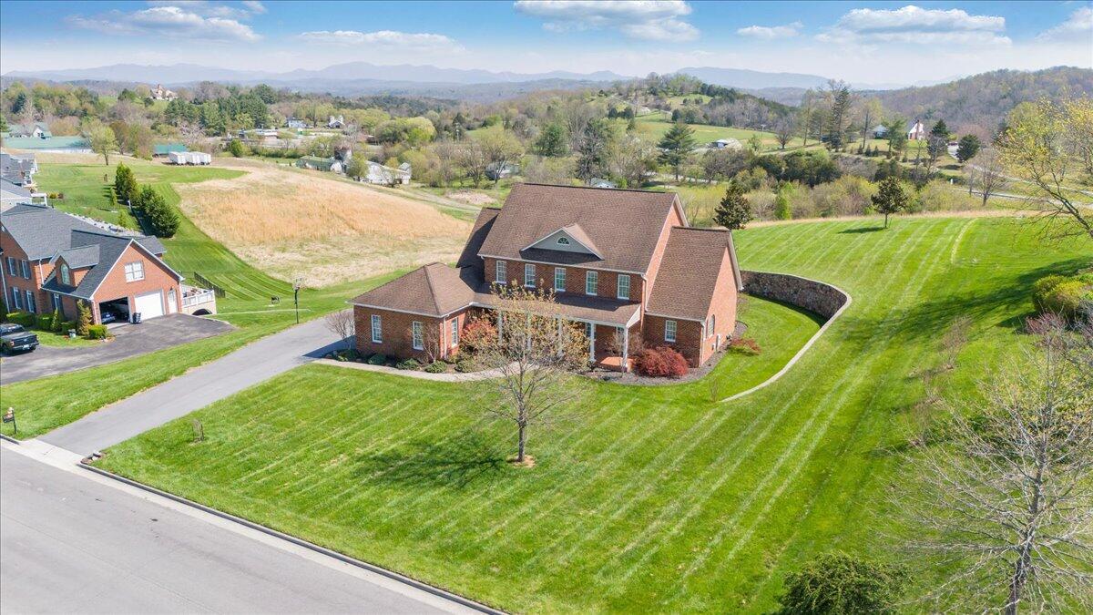 Image 4: 220 Settlers Rd
