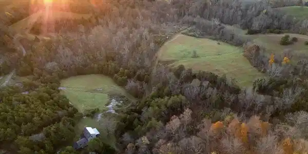 305 County Line RD
