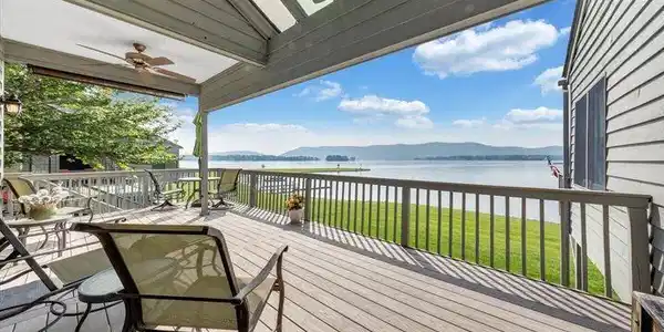 96 Peninsula Point DR