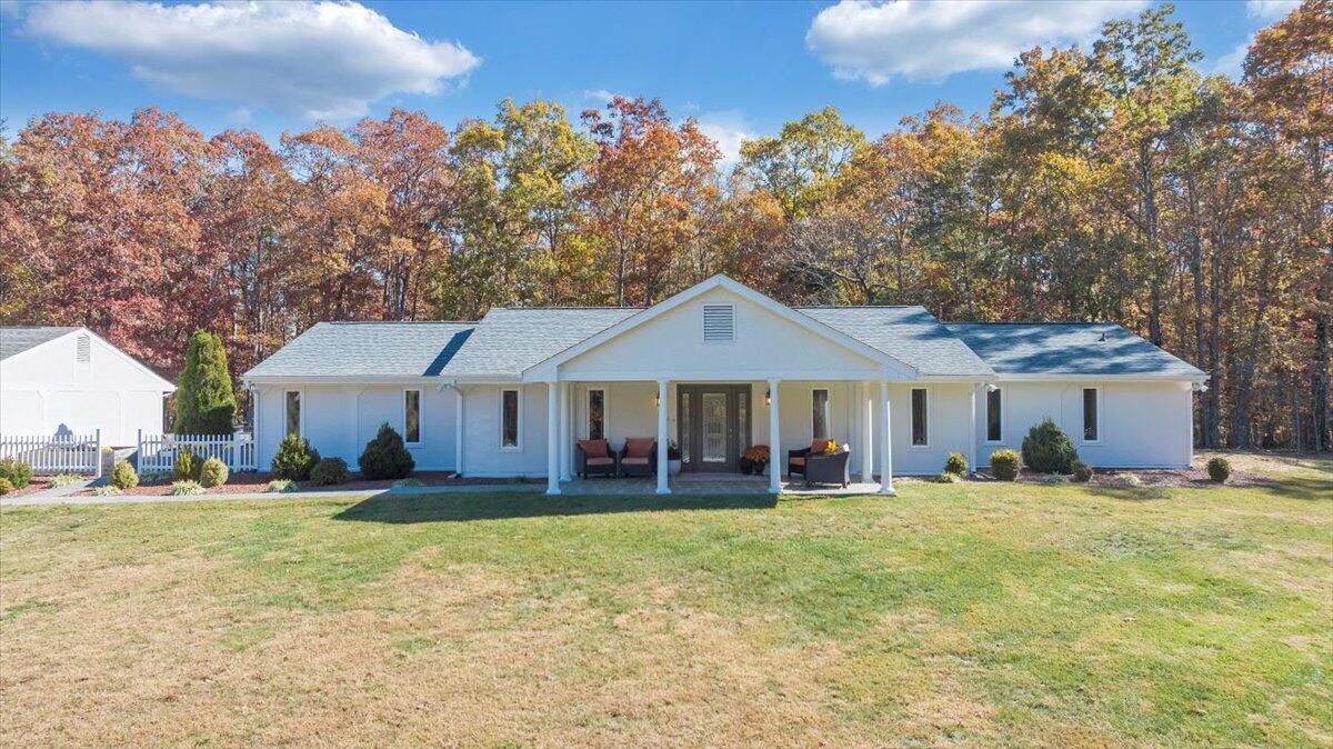 Image 3: 002-DJI_20251024115008_0002_D_MIB